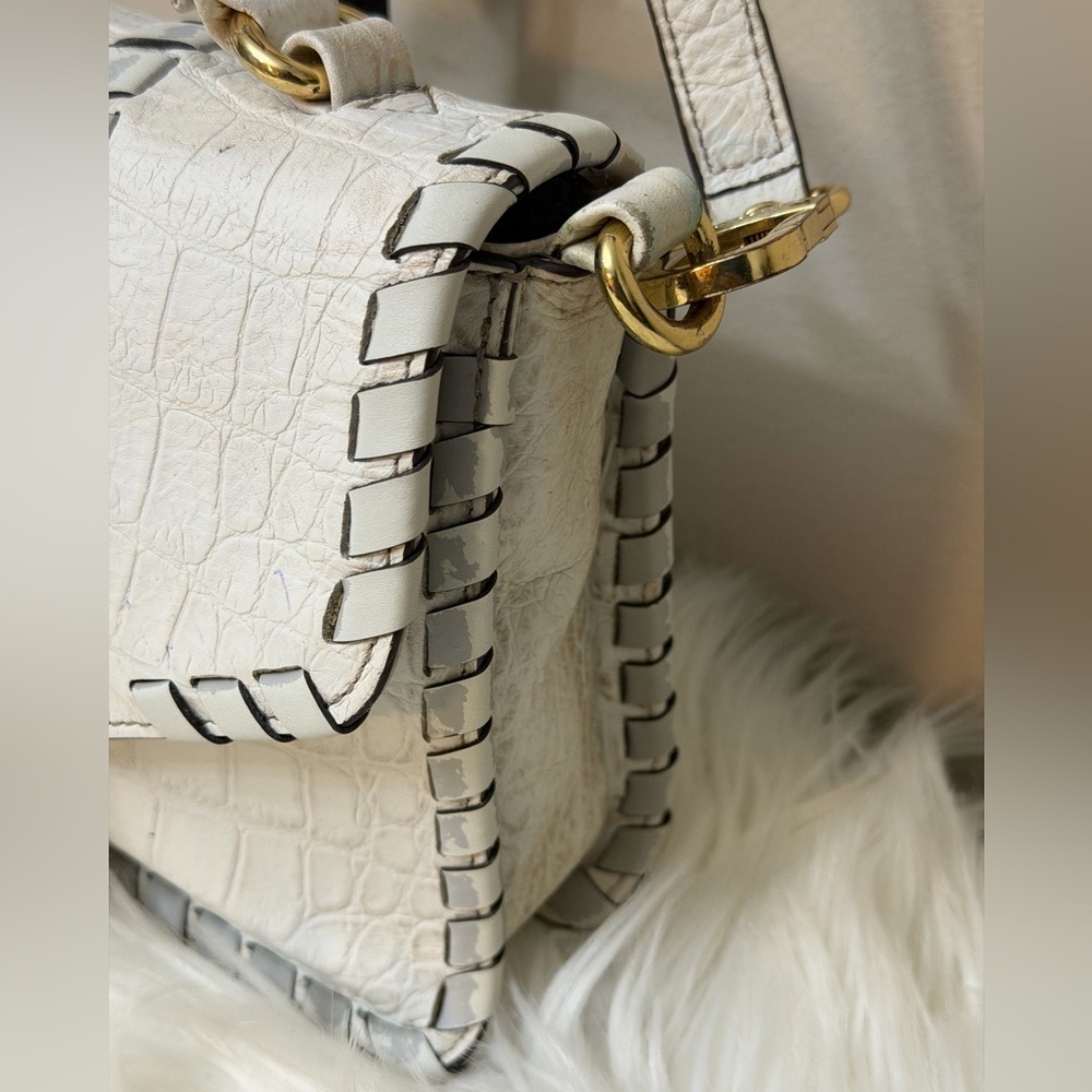 💄RARE💄 Aimee Kestenberg Faux Croco Leather Crossbody Bag - Picture 2 of 14